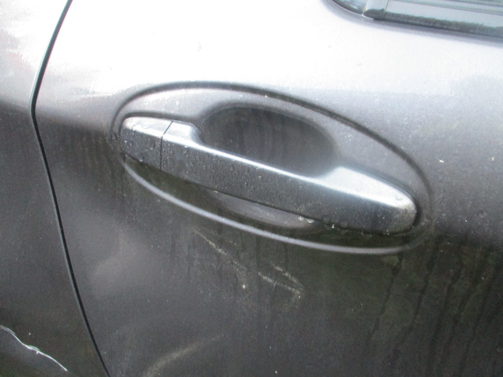 TOYOTA YARIS MK3 2018 OSR DRIVER REAR EXTERIOR DOOR HANDLE MAGNETIC GREY MET 1G3