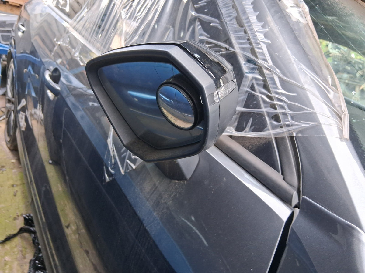 2021 AUDI Q2 MK1 FACELIFT OSF DRIVER SIDE FRONT POWER FOLD WING MIRROR GREY