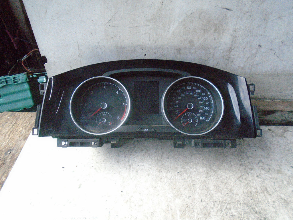 VW VOLKSWAGEN GOLF 2018 MK7 1.6 TDI SPEEDOMETER INSTRUMENT CLUSTER 5G1920941C