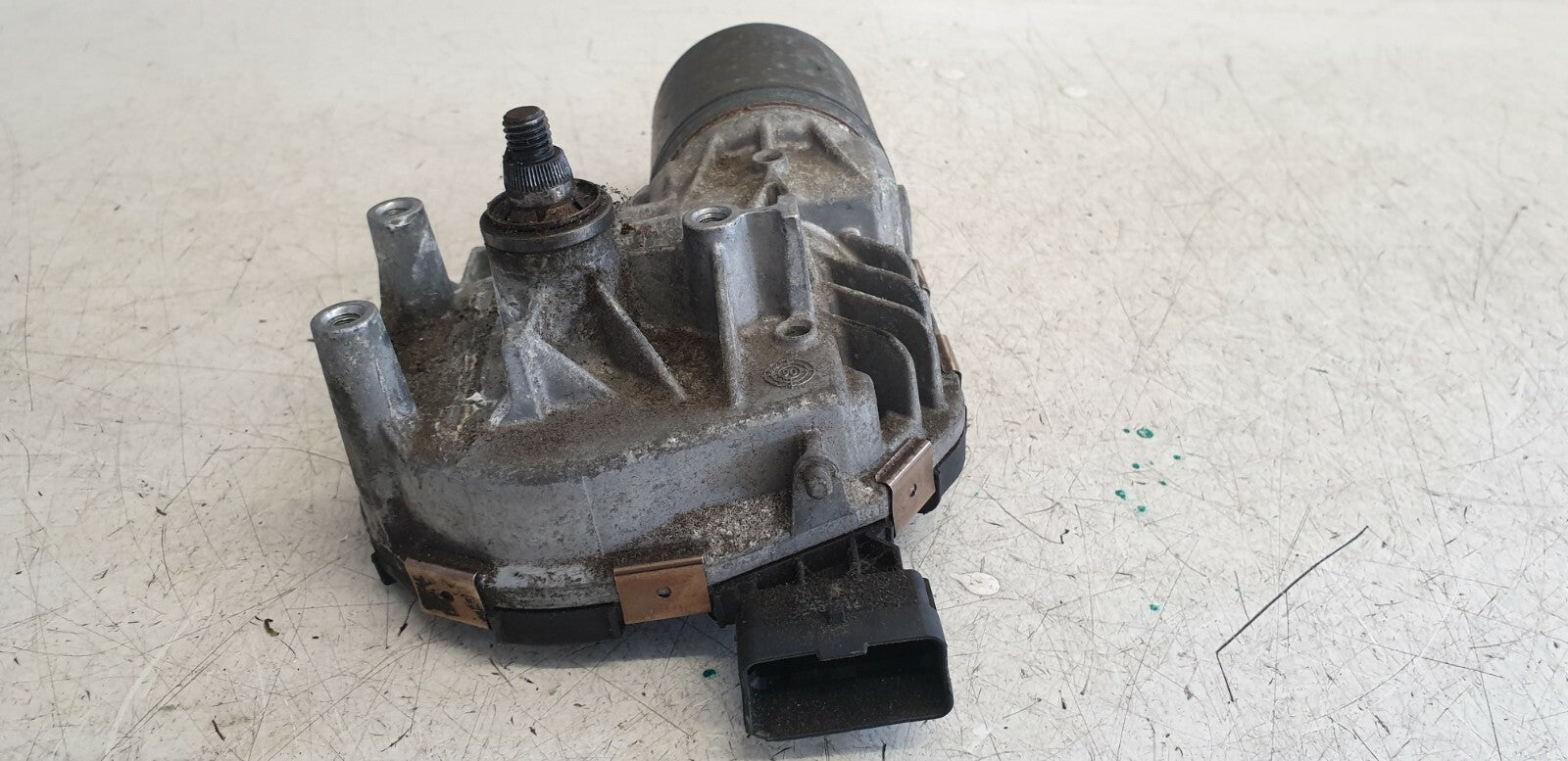 PEUGEOT 308 2010 FRONT WINDSCREEN WIPER MOTOR 0390241869
