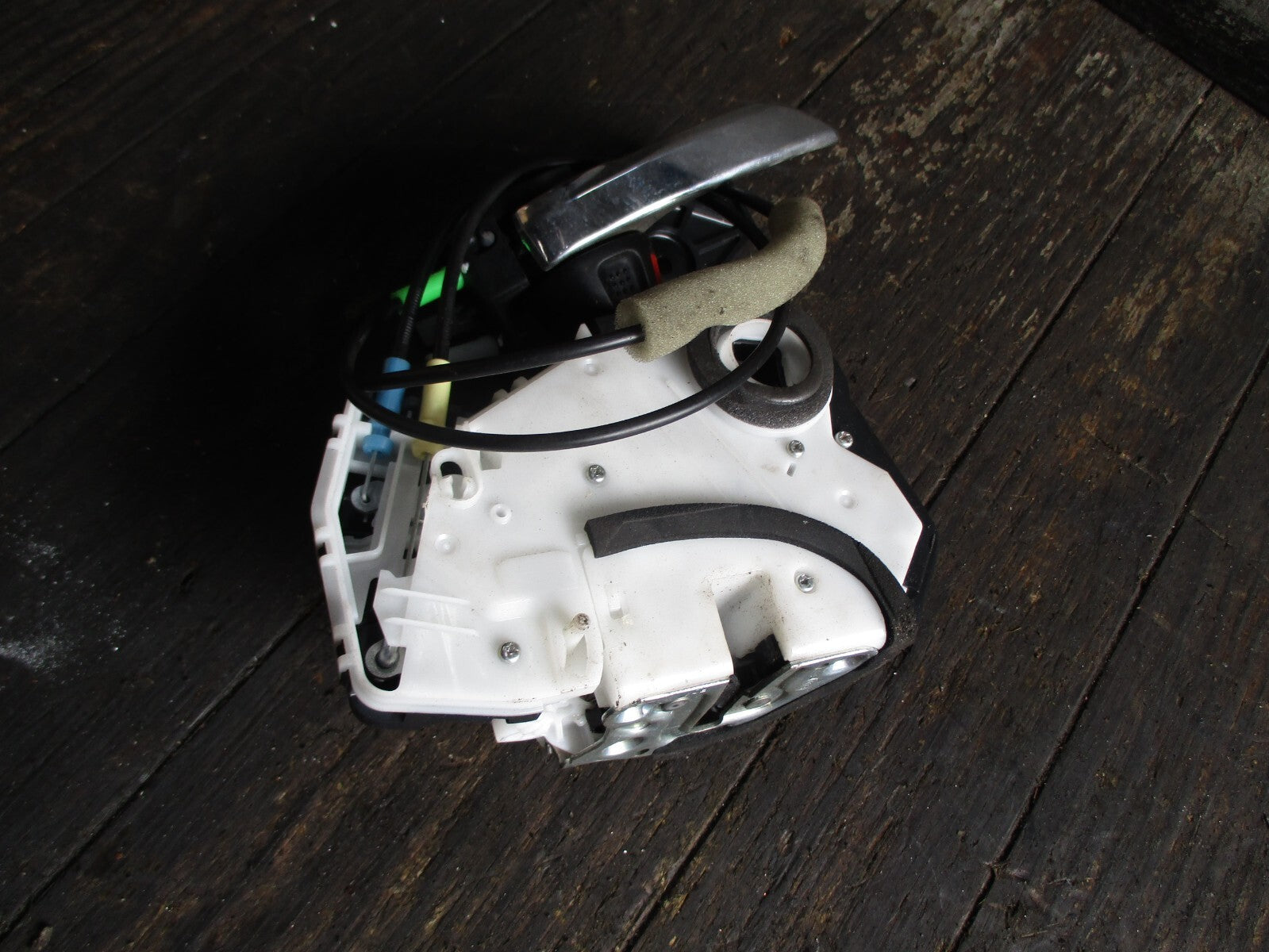 SUZUKI SWIFT MK4 2020 OSR DRIVER SIDE REAR DOOR LOCK MECHANISM