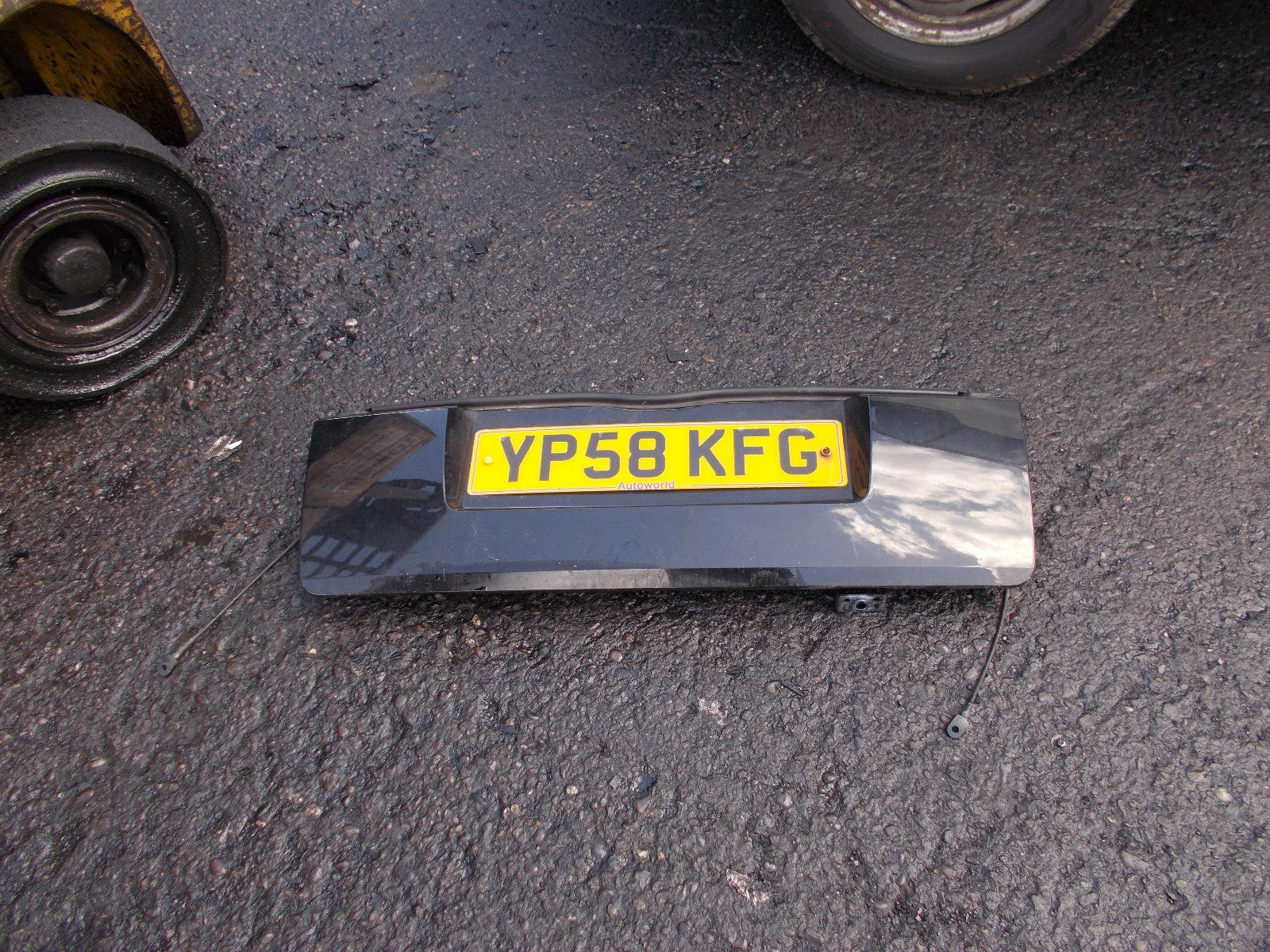 CITROEN C2 REAR LOWER BOOTLID TAILGATE BLACK