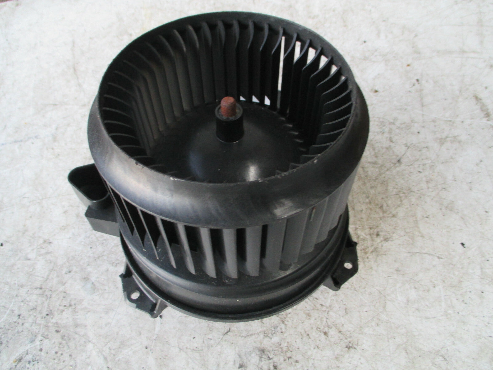 MERCEDES GLA MK1 X156 2019 HEATER BLOWER MOTOR UNIT A2469062501