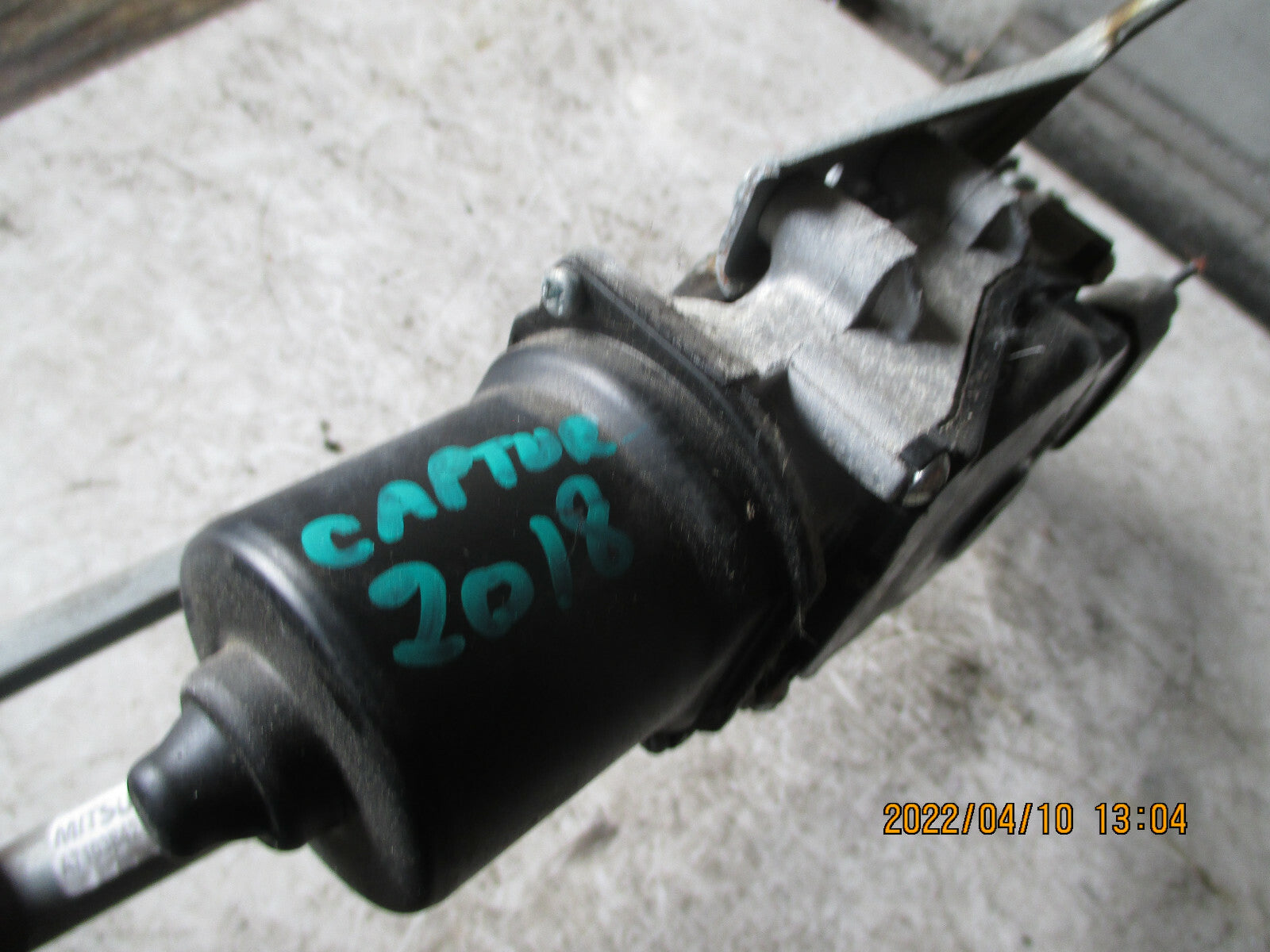 RENAULT CAPTUR 2018 FRONT WINDSCREEN WIPER MOTOR LINKAGE 288005947R