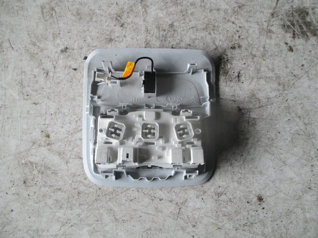 PEUGEOT 208 2016 FRONT INTERIOR ROOF READING LIGHT 96744413