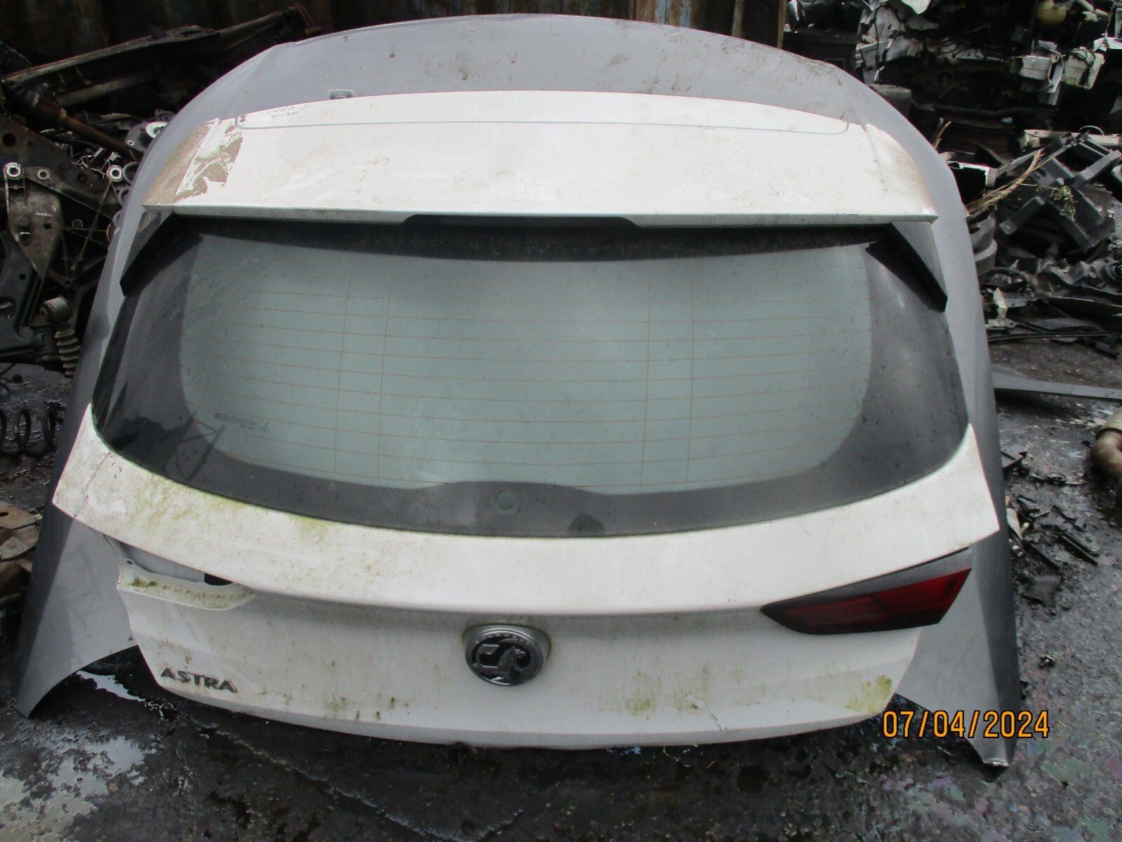 VAUXHALL ASTRA K MK7 2020 COMPLETE REAR BOOT LID TAILGATE GLASS WHITE Z40R