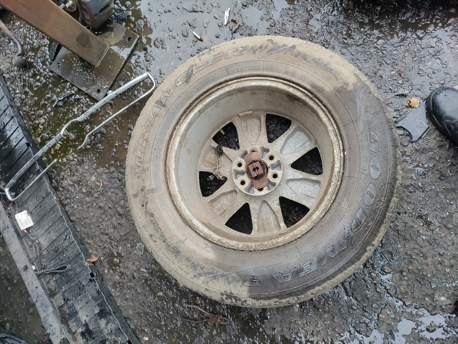 2006 NISSAN PATHFINDER R51 17 INCH ALLOY WHEEL WITH TYRE 255/65R17