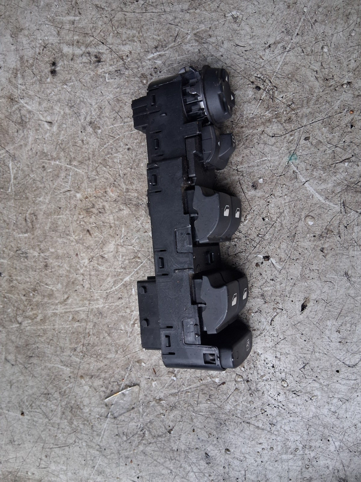 2021 CITROEN C4 MK3 OSF DRIVER SIDE FRONT RIGHT WINDOW CONTROL SWITCH 98349233ZD