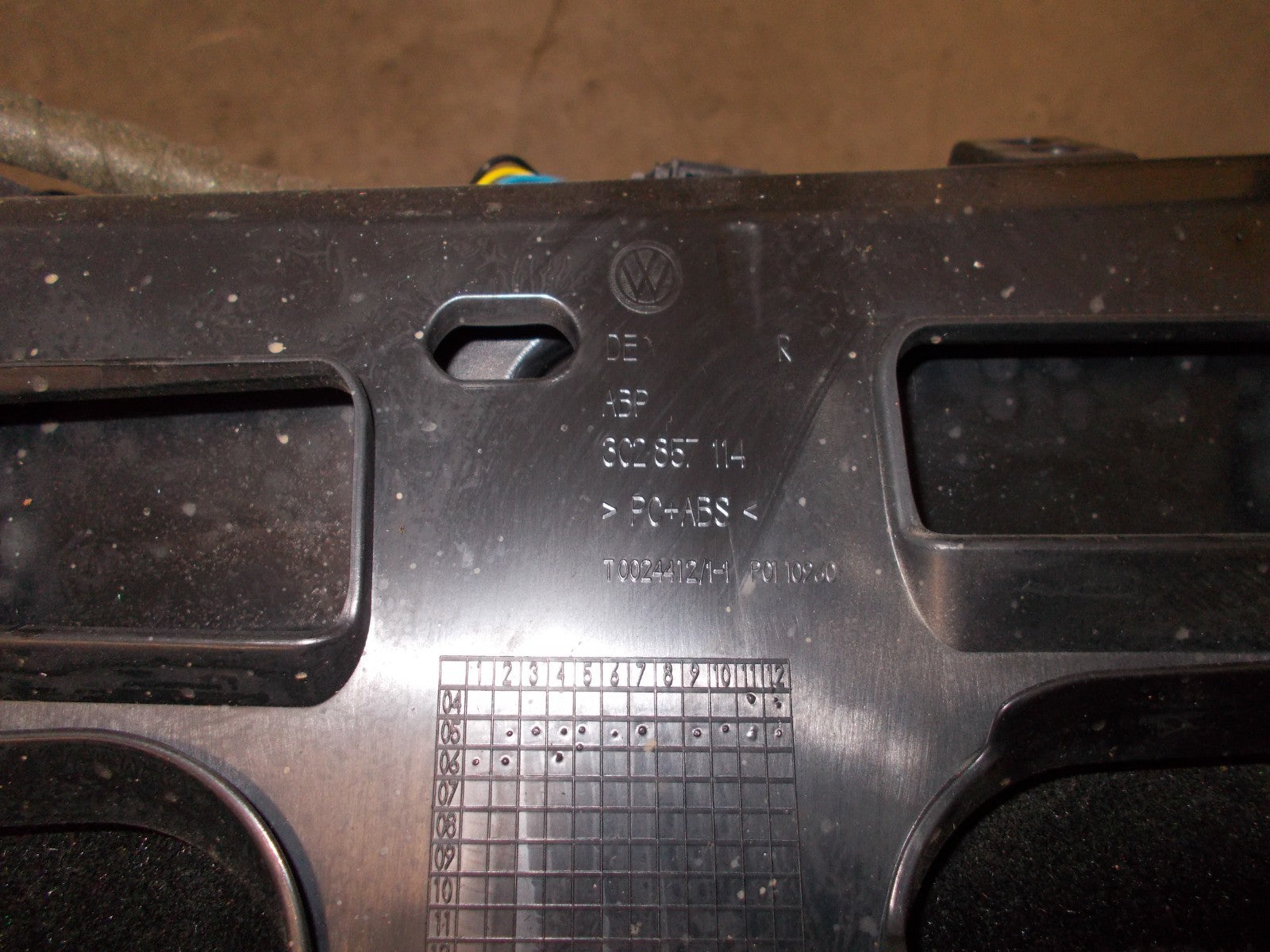 VW VOLKSWAGEN PASSAT B6 2006 BLACK GLOVE BOX 302857114