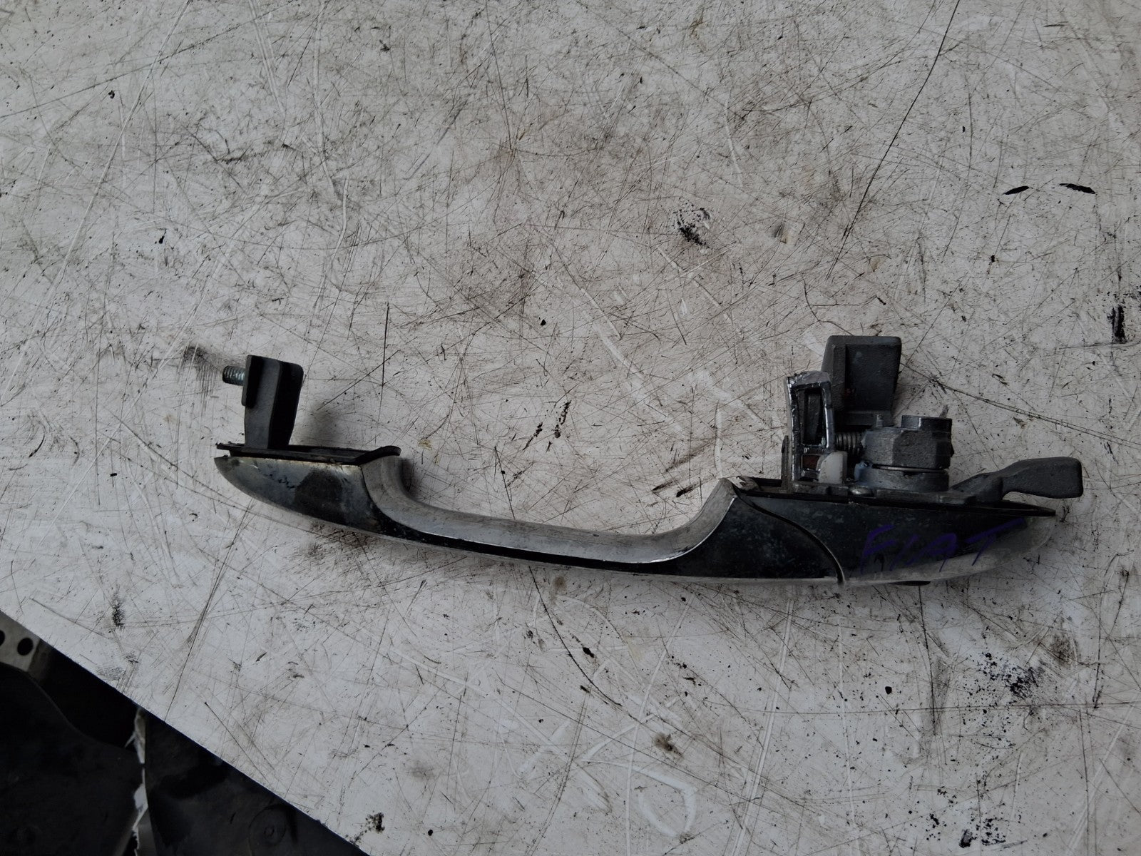 2015 FIAT 500 LOUNGE NSF PASSENGER SIDE FRONT LEFT EXTERIOR DOOR HANDLE