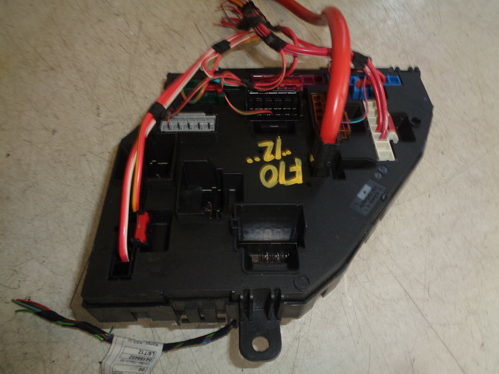 BMW 5 SERIES F10 2012 FRONT POWER DISTRIBUTION FUSE BOX 9264923