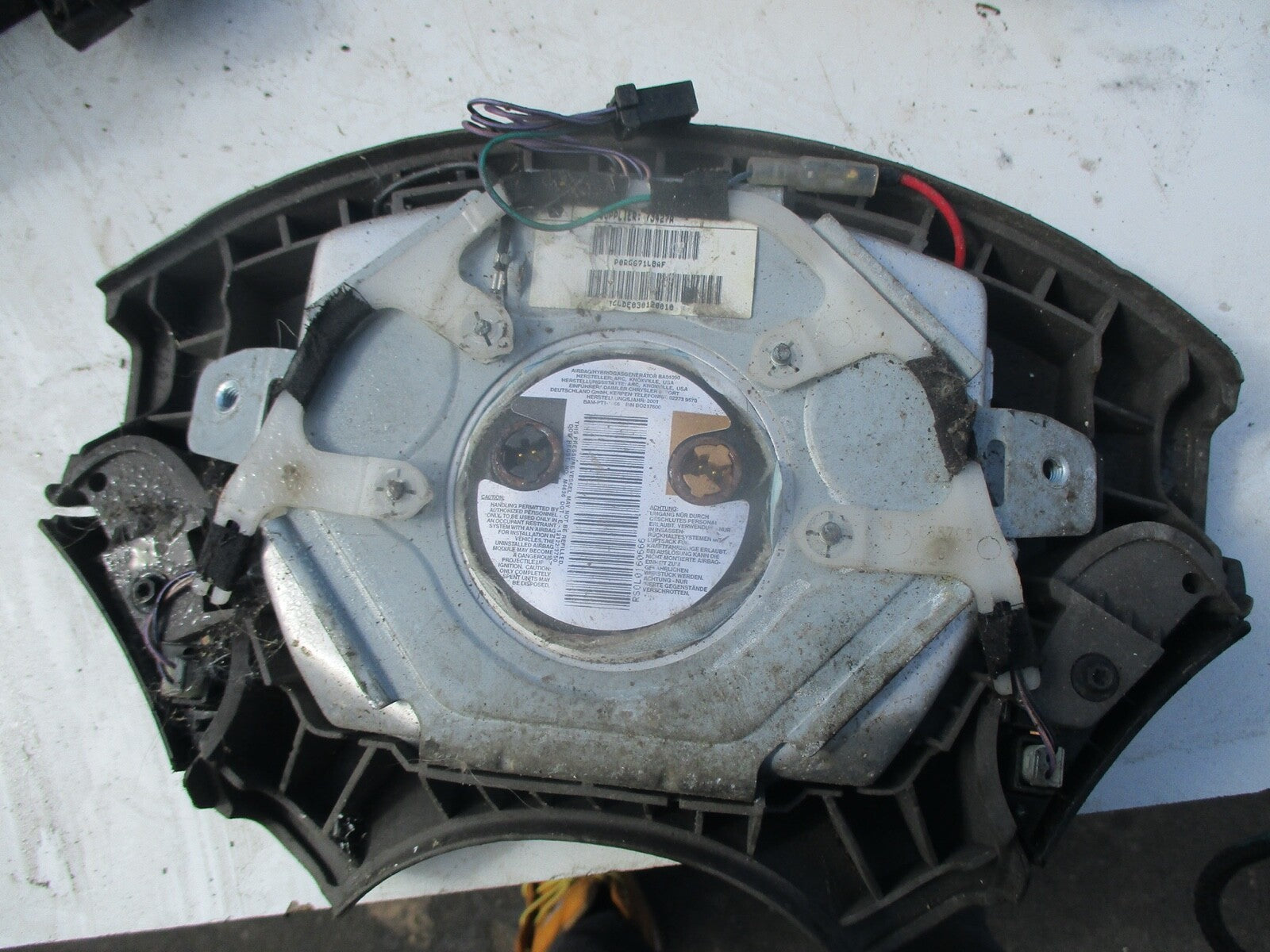 CHRYSLER VOYAGER 2001 STEERING WHEEL SAFETY BAG UNIT ONLY 73427A