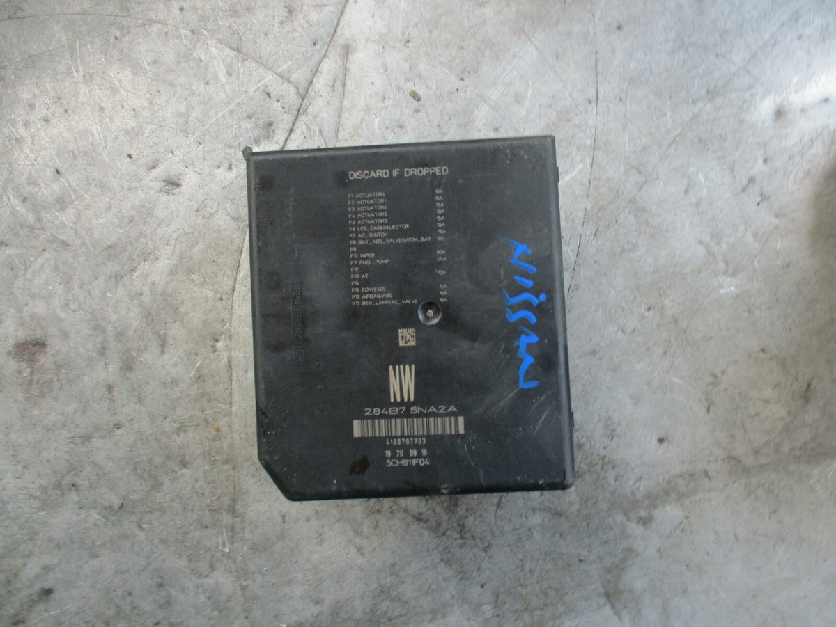 NISSAN QASHQAI J11 (MK2) FUSE BOX RELAY UNIT 284B75NA2A