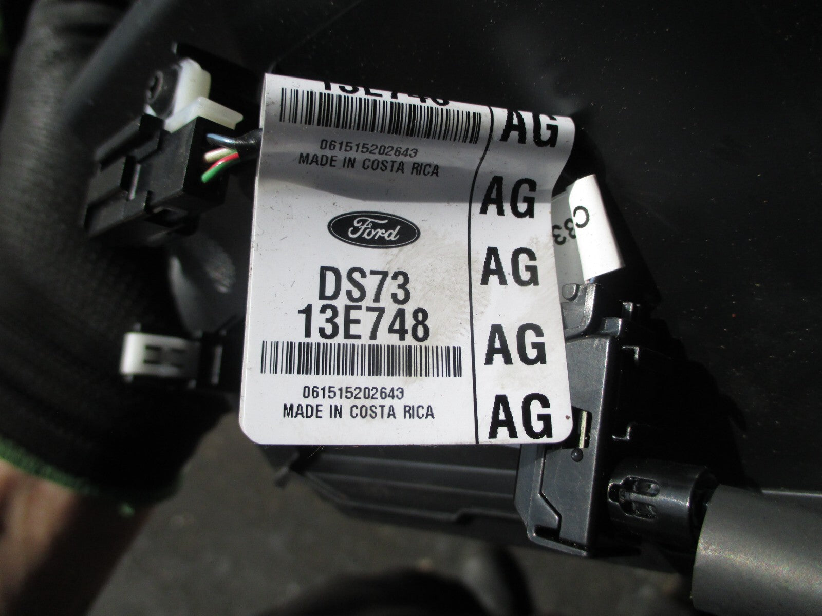 FORD MONDEO MK5 2016 CENTRE CONSOLE TRAY 12V SOCKET PORT RUBBER DS73-F045M97-ACW