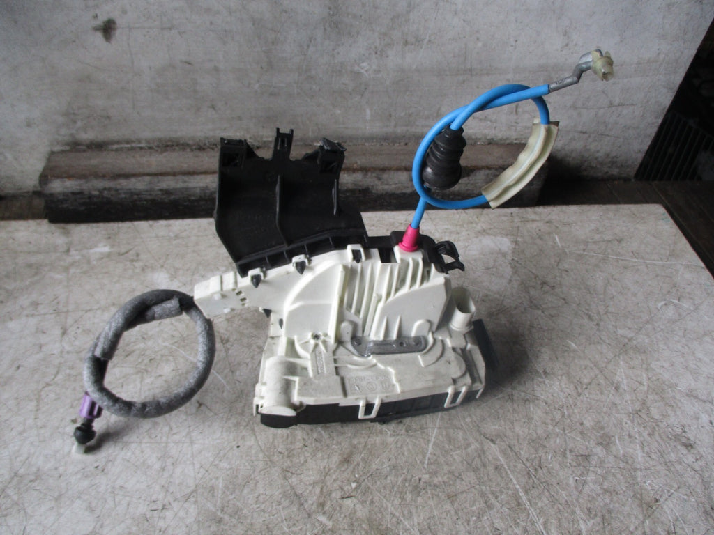 MERCEDES BENZ CLA 2017 NSR PASSENGER SIDE REAR DOOR LOCK MECHANISM A2047303535