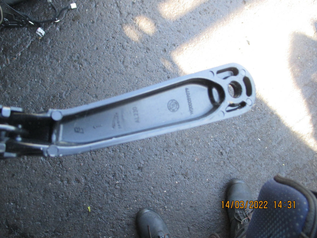 JAGUAR XE 2019 NSF PASSENGER SIDE FRONT WIPER ARM GX73-17526-AC