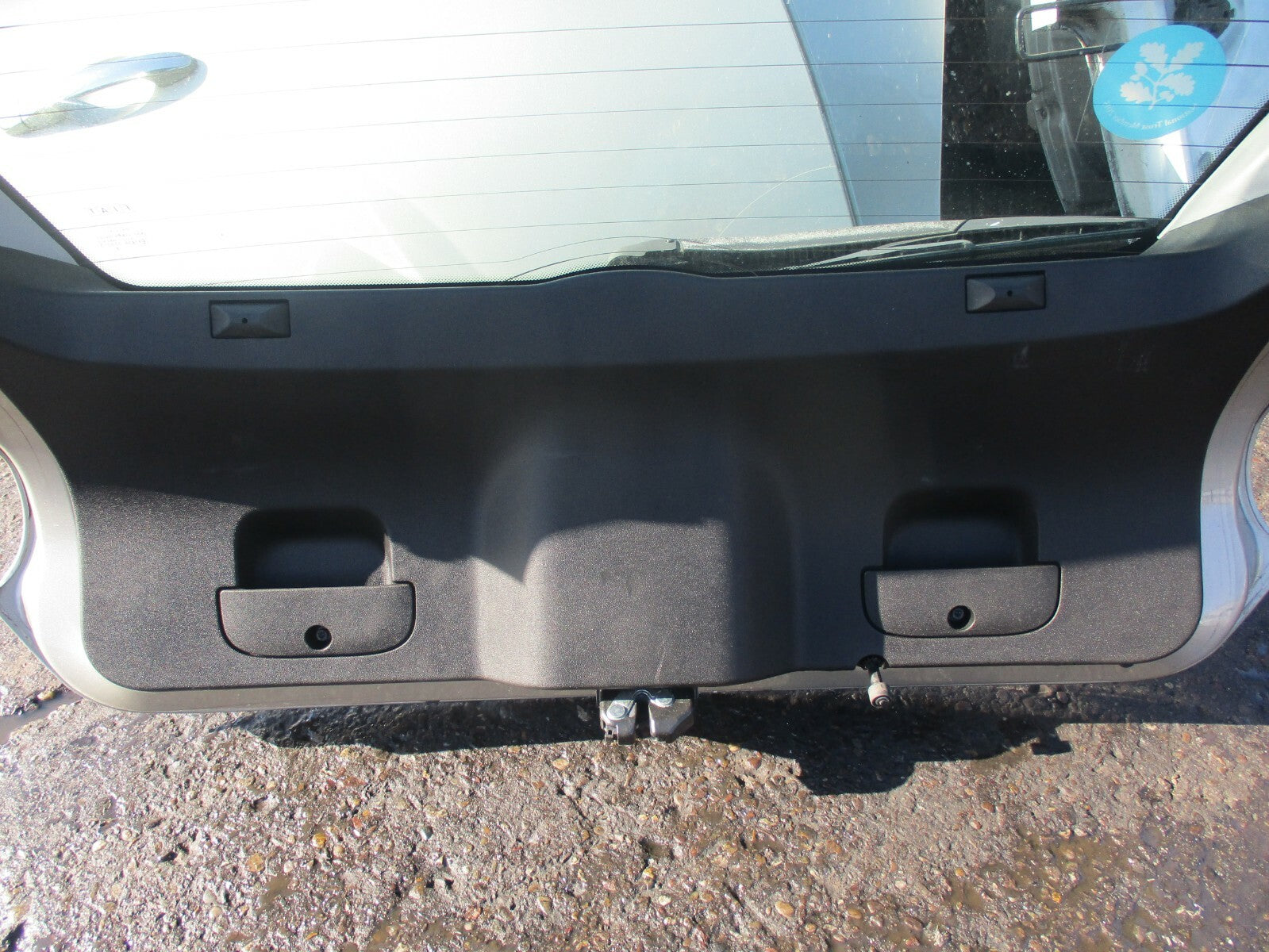 FIAT BRAVO MK2 5 DOOR BOOT LID TAILGATE LIGHT 272/B AVORIO VANITOSO