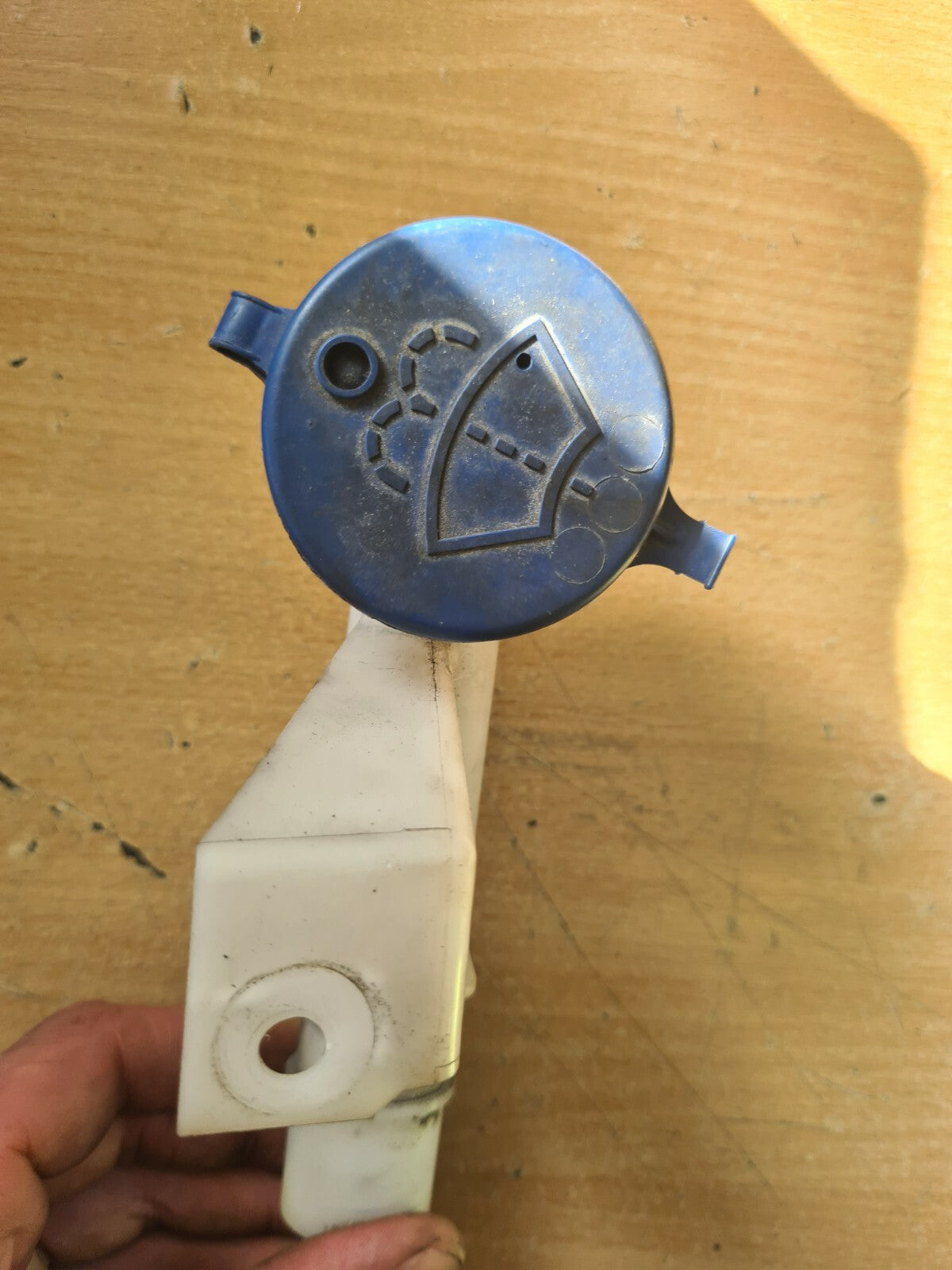 PEUGEOT 308 MK2 2016 1.6 HDI WASHER WATER TANK NECK 9800715580