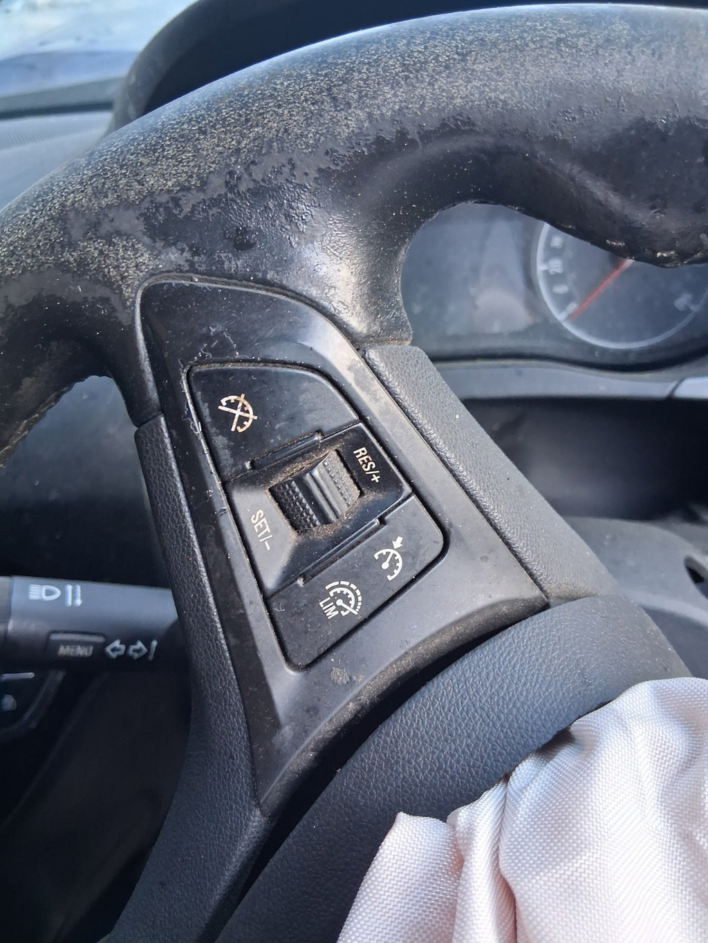 2016 VAUXHALL CORSA E MULTIFUNCTIONAL STEERING WHEEL BLACK