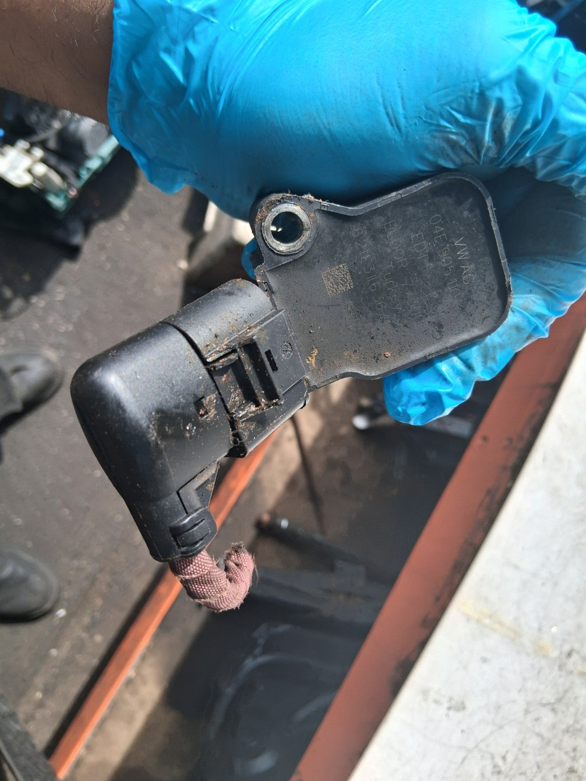 2016 VW VOLKSWAGEN POLO 1.2 PETROL IGNITION COIL 04E905110K
