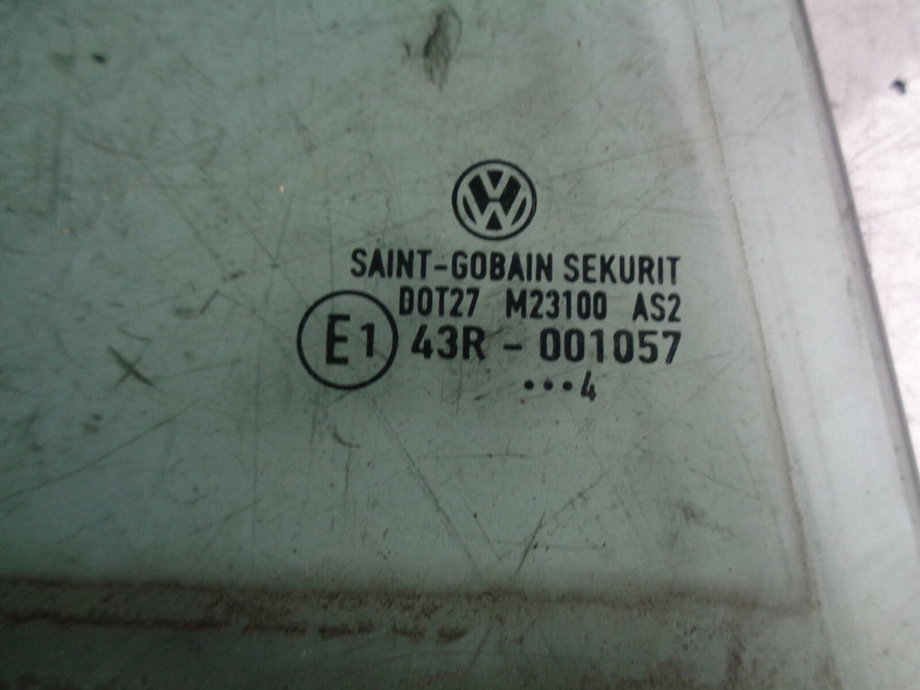 VW VOLKSWAGEN MK5 DRIVER SIDE OFFSIDE REAR QUARTER GLASS