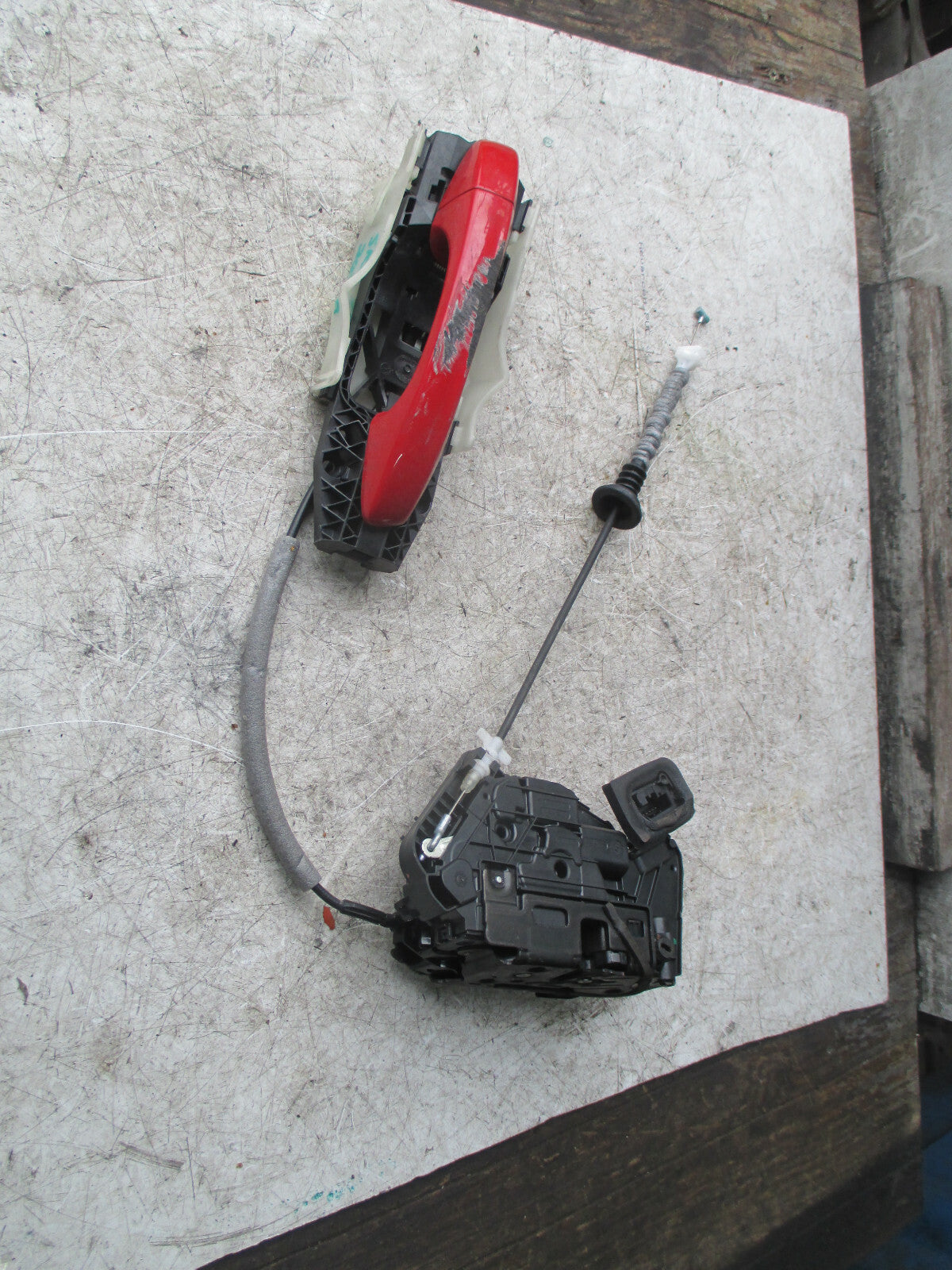 SKODA FABIA 2018 MK3 NJ OSR REAR DRIVER SIDE DOOR LOCK MECHANISM 5E0837349