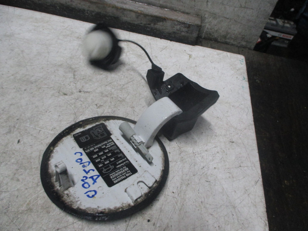VAUXHALL CORSA D 2013 FUEL FILLER FLAP WHITE