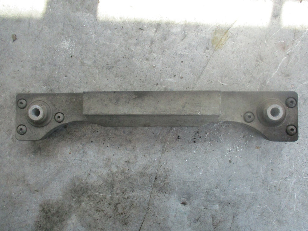 LAND ROVER DISCOVERY SPORT L550 REAR DAMPER ASSEMBLY BRACKET J323C156AA