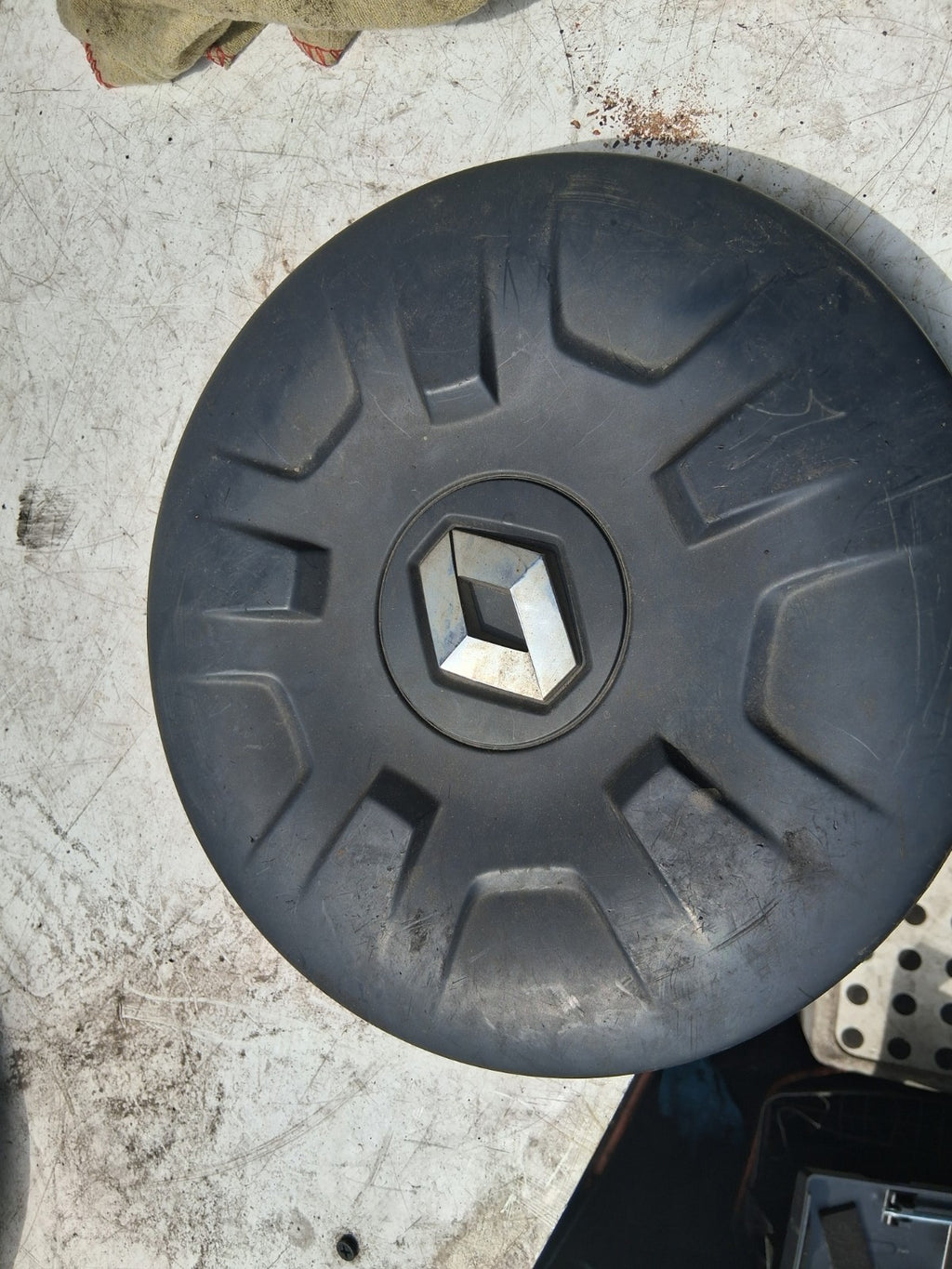 2023 RENAULT MASTER MK3 CENTRE WHEEL CAP 403150031R