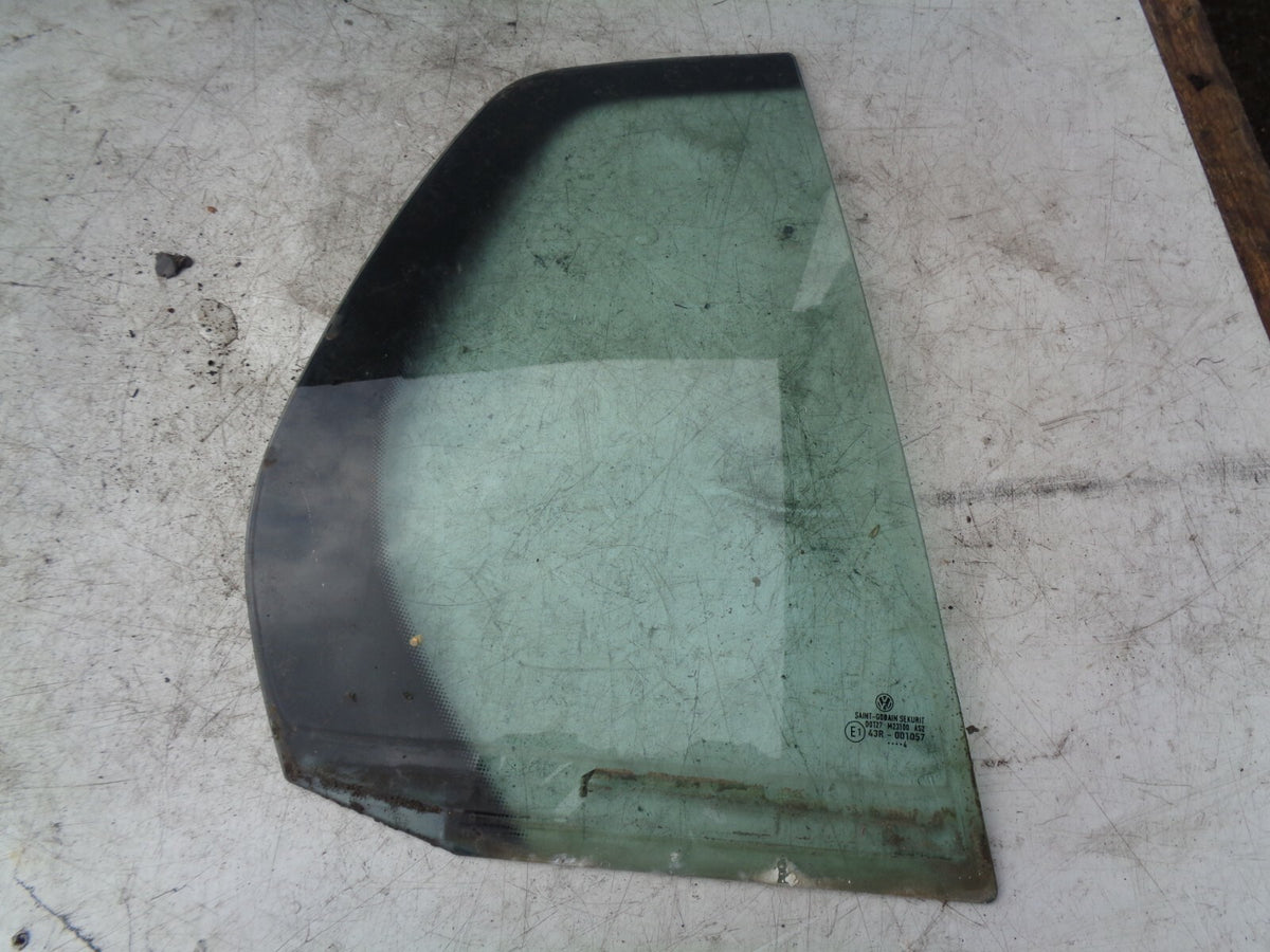 VW VOLKSWAGEN GOLF MK5 DRIVERS REAR QUARTER GLASS E143R001057