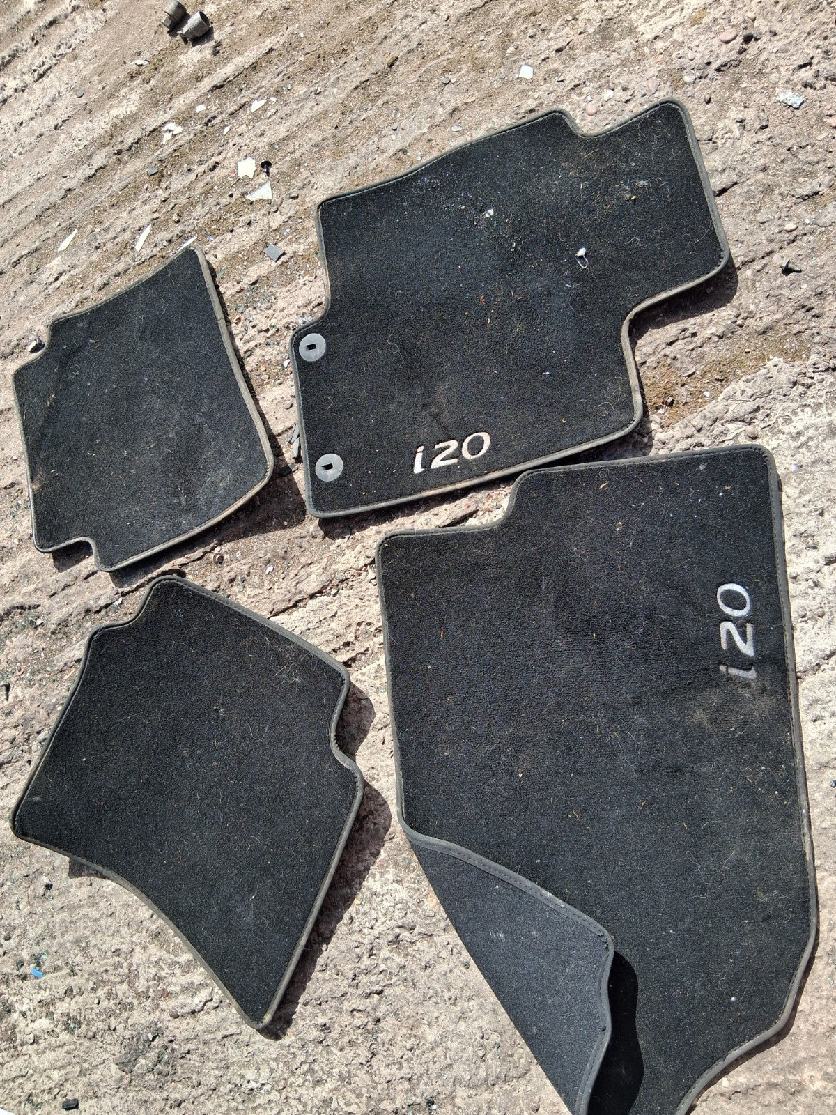 2026 HYUNDAI I20 MK3 FRONT AND REAR SET OF FLOOR MATS