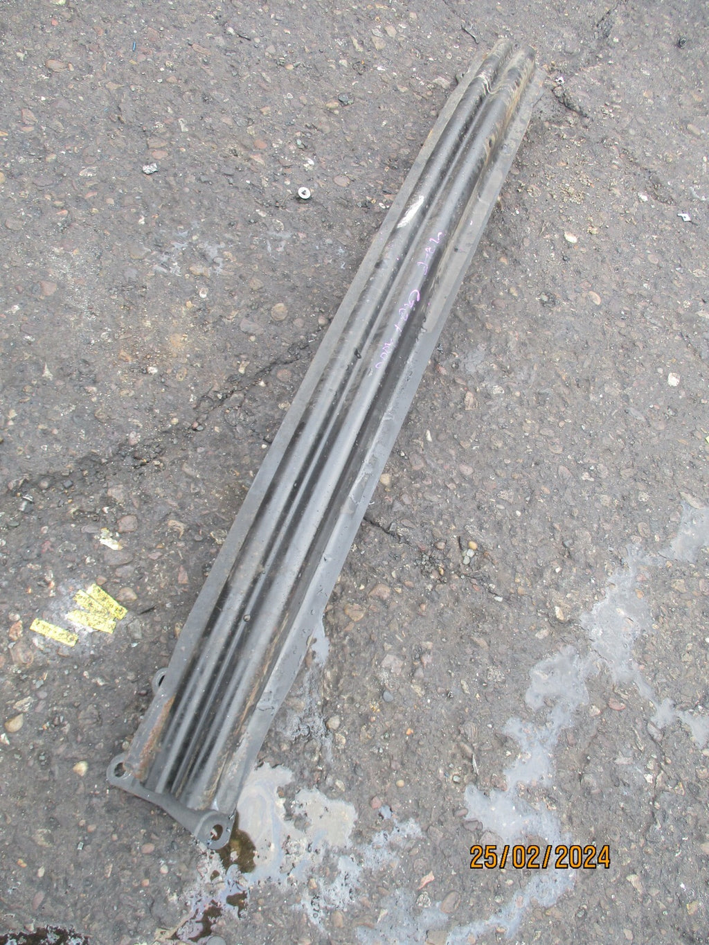 VW VOLKSWAGEN GOLF MK5 2005 3 DOOR REAR BUMPER REINFORCEMENT CRASH BAR