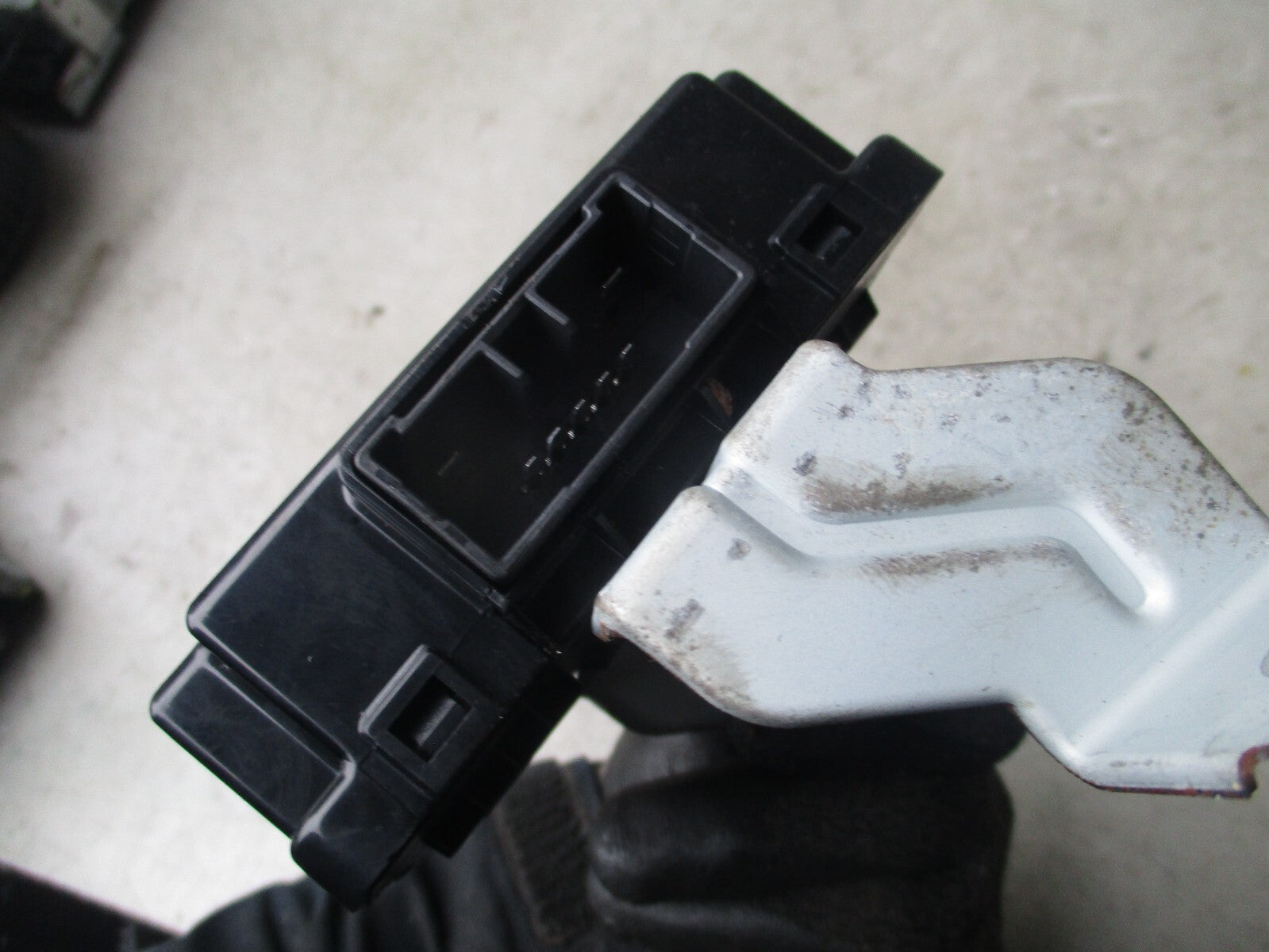 KIA CEED MK3 2019 LDC CONTROL MODULE UNIT 95300J7100