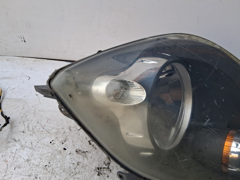 2006 FORD FIESTA MK6 OSF DRIVER SIDE FRONT RIGHT HEADLIGHT 0301224711