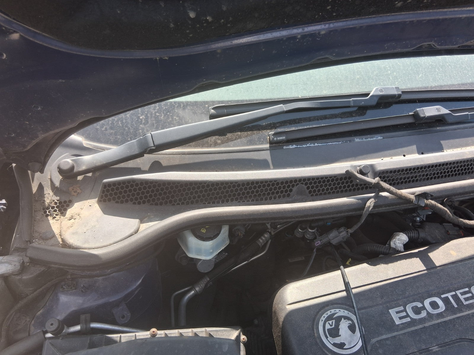 2013 VAUXHALL ASTRA J ESTATE 1.7 DIESEL FRONT WINDSCREEN WIPER MOTOR LINKAGES