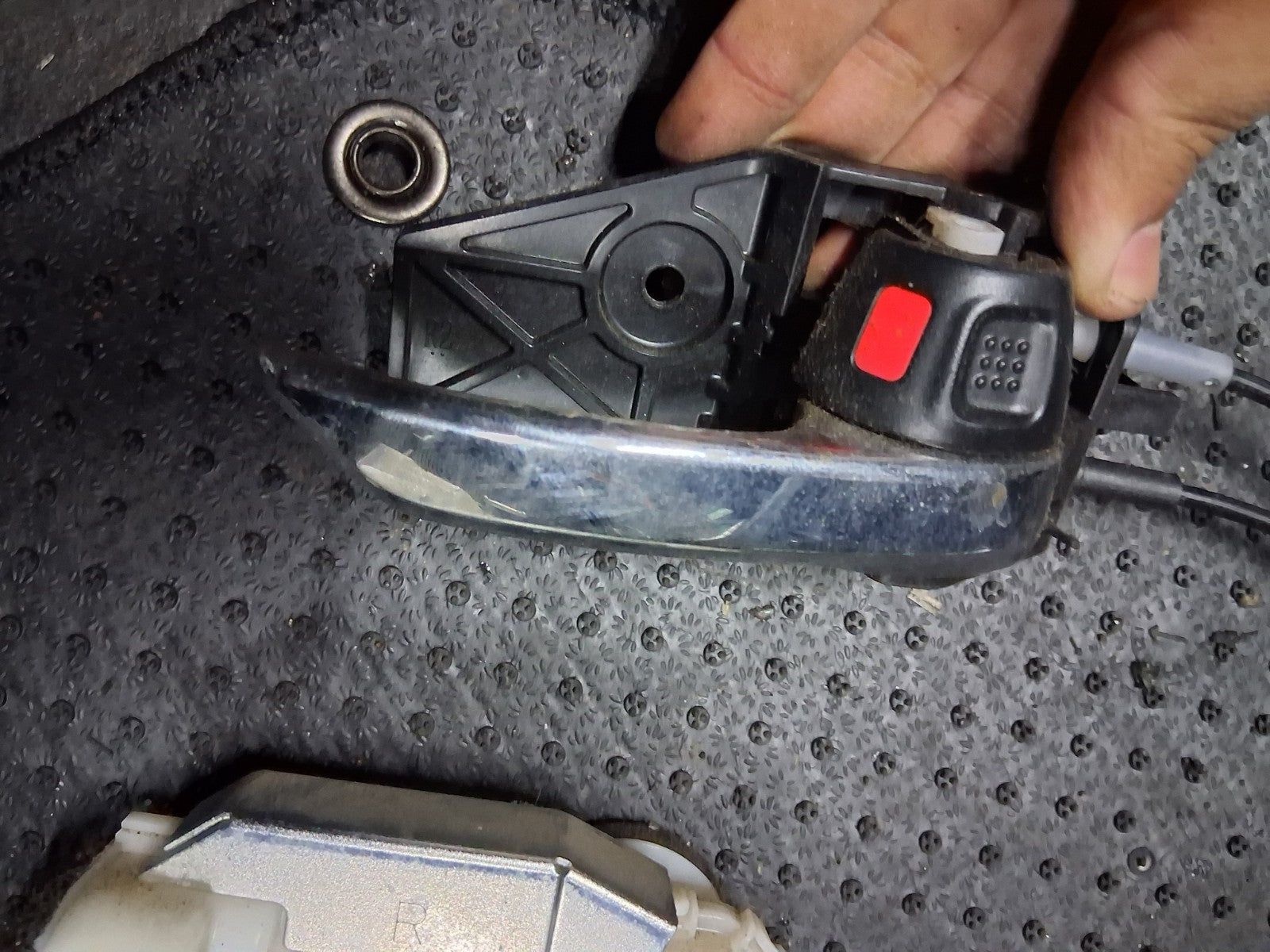 2022 SUZUKI VITARA MK4 OSR DRIVER SIDE REAR RIGHT DOOR LOCK MECHANISM 8230154PA4