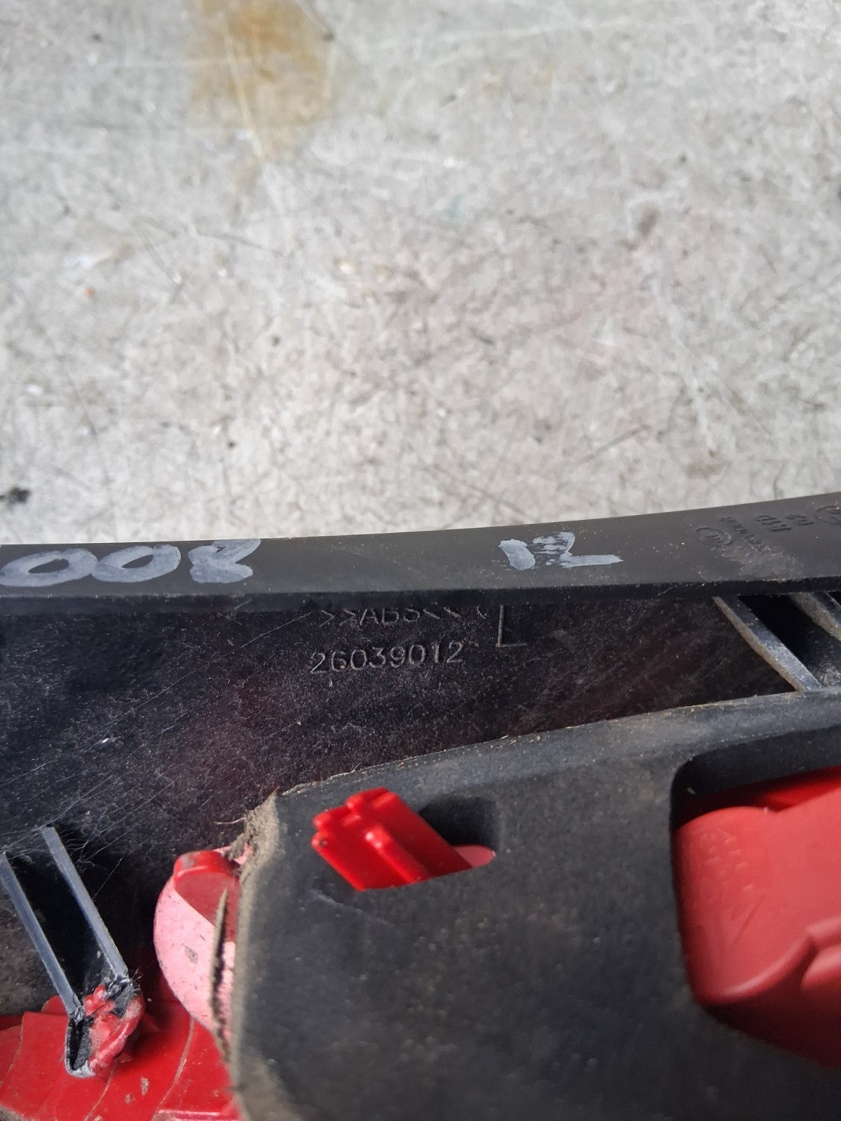 2012 PEUGEOT 3008 NSR PASSENGER SIDE REAR TAIL GATE LIGHT 26039012