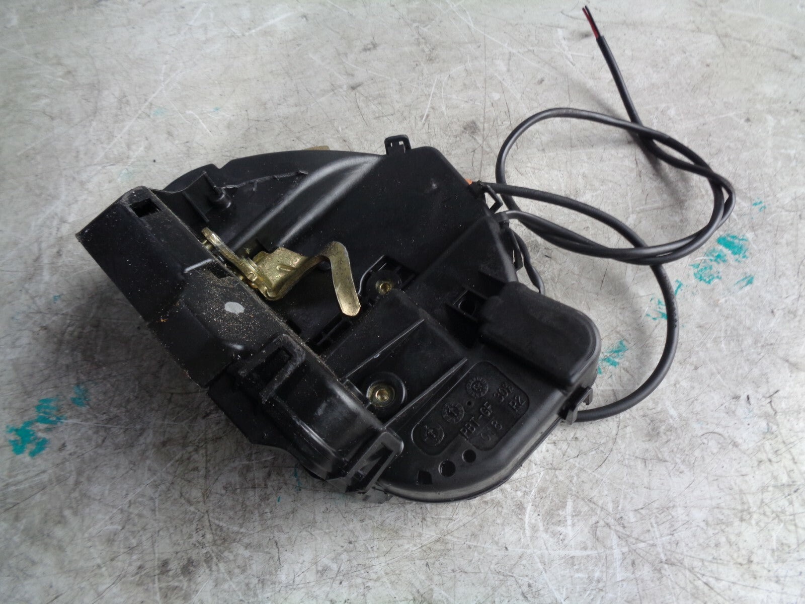 MERCEDES BENZ C-CLASS 2004 OSR DRIVER SIDE REAR DOOR LOCK MECHANISM