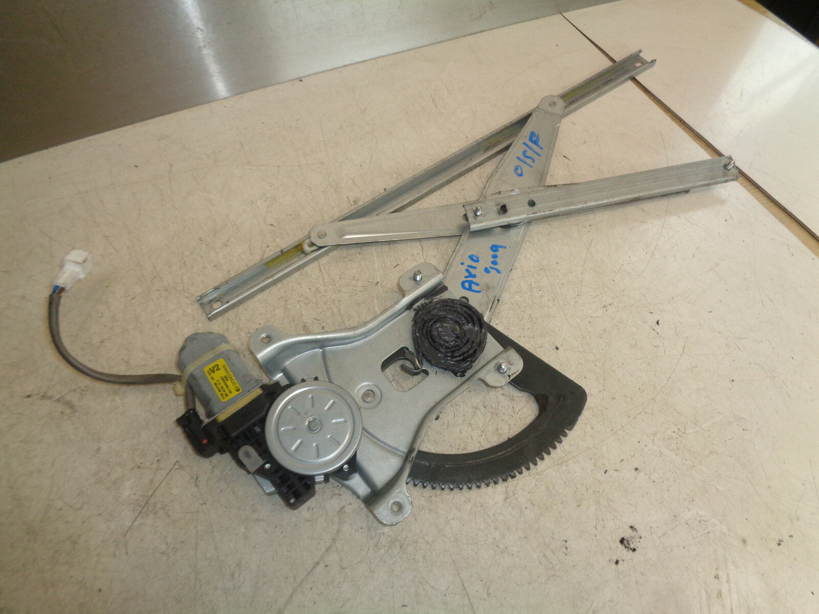 CHEVROLET AVEO 2009 OSF DRIVER SIDE FRONT WINDOW REGULATOR & MOTOR 96870317