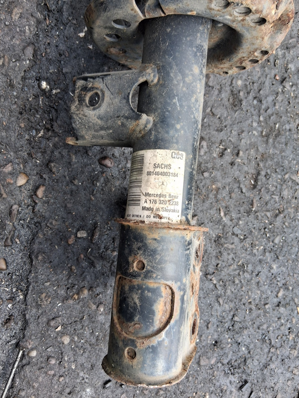 2016 MERCEDES BENZ CLA C117 OSF DRIVER FRONT RIGHT SUSPENSION LEG A1763202238