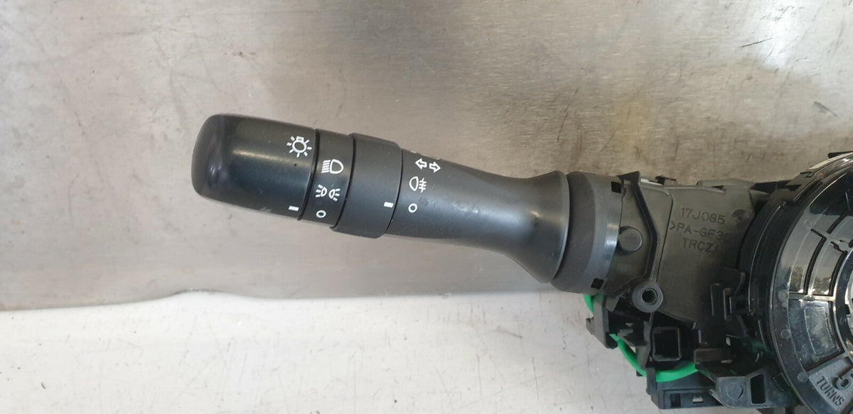 TOYOTA AYGO MK2 INDICATOR WIPER HEADLIGHT STALK UNIT WITH SQUIB 0H030 17J087 X31