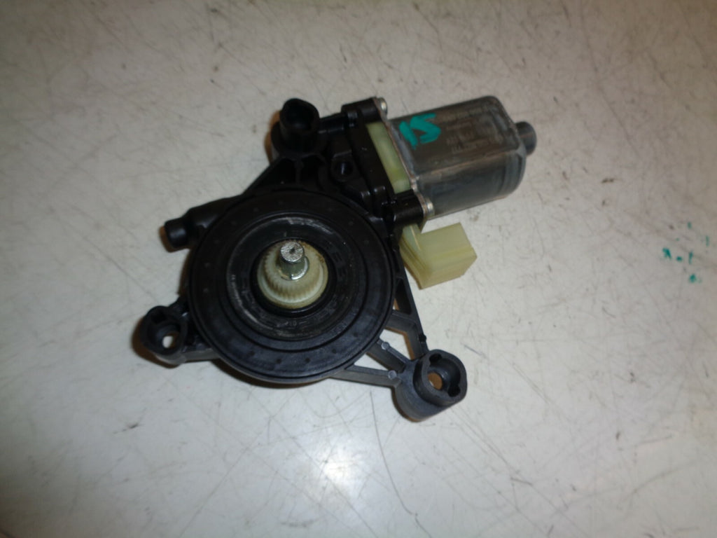 SEAT LEON 2017 5F NSF PASSENGER SIDE FRONT DOOR WINDOW MOTOR 5Q0959801B