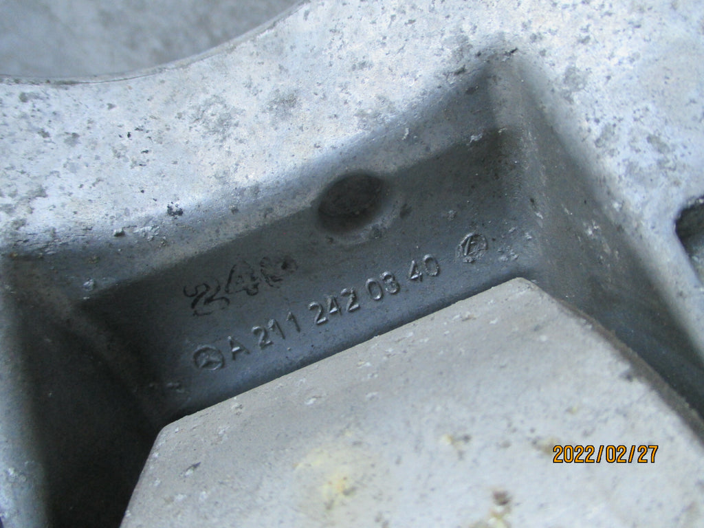 MERCEDES BENZ C CLASS 2014 W204 GEARBOX SUPPORT BRACKET MOUNT A2112420340