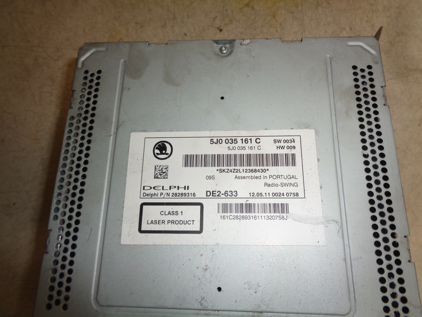 SKODA ROOMSTER 5J 2011 MK2 RADIO CD PLAYER STEREO HEAD UNIT 5J0035161C