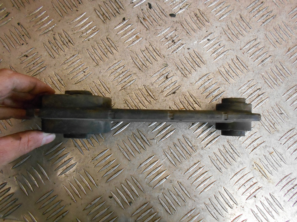 RENAULT SCENIC MK2 2003 1.6 GEARBOX MOUNT 29397629