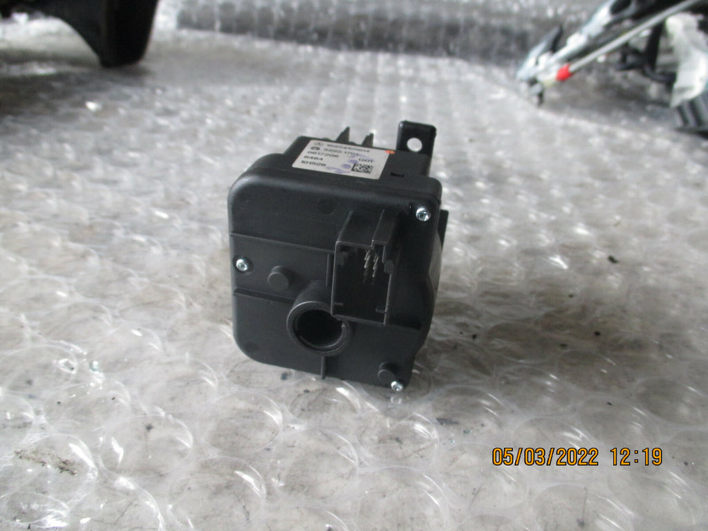 MERCEDES-BENZ A-CLASS 2007 MK2 W169 HEADLIGHT CONTROL SWITCH 1695452904