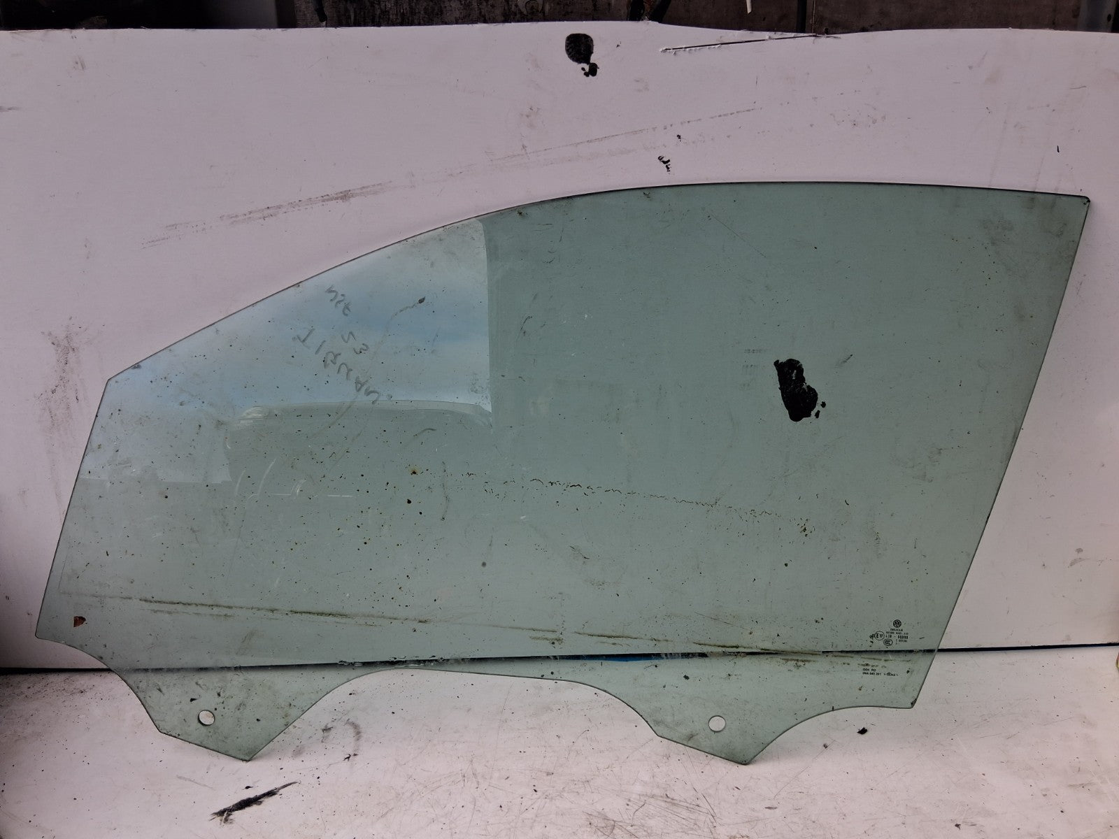 2023 VW VOLKSWAGEN TIGUAN NSF PASSENGER SIDE FRONT LEFT WINDOW GLASS