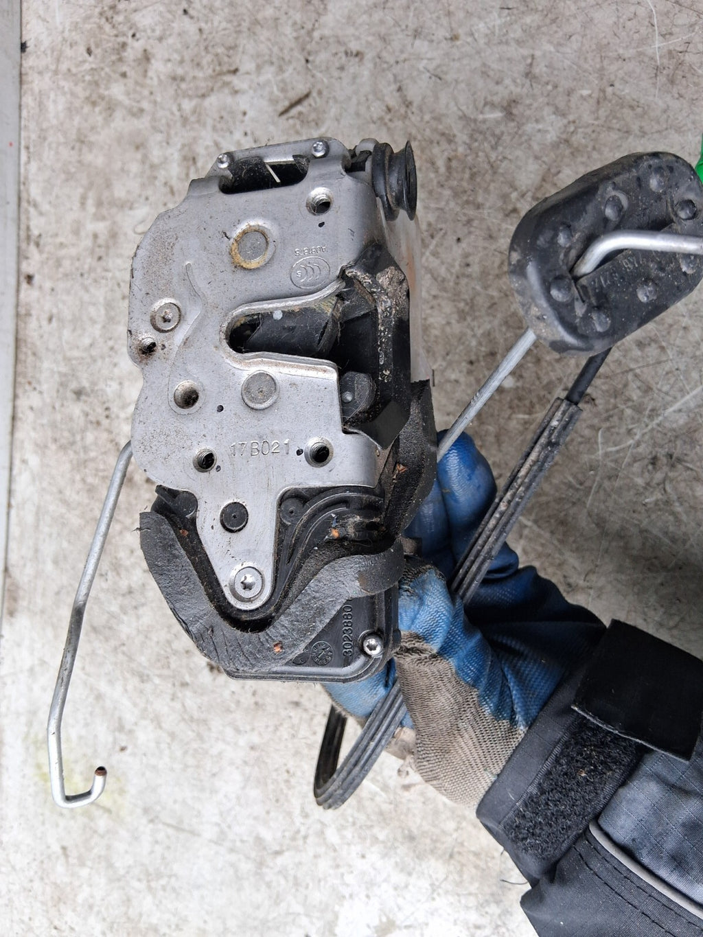 2015 VAUXHALL INSIGNIA MK1 OSF DRIVER SIDE FRONT DOOR LOCK MECHANISM 3023880