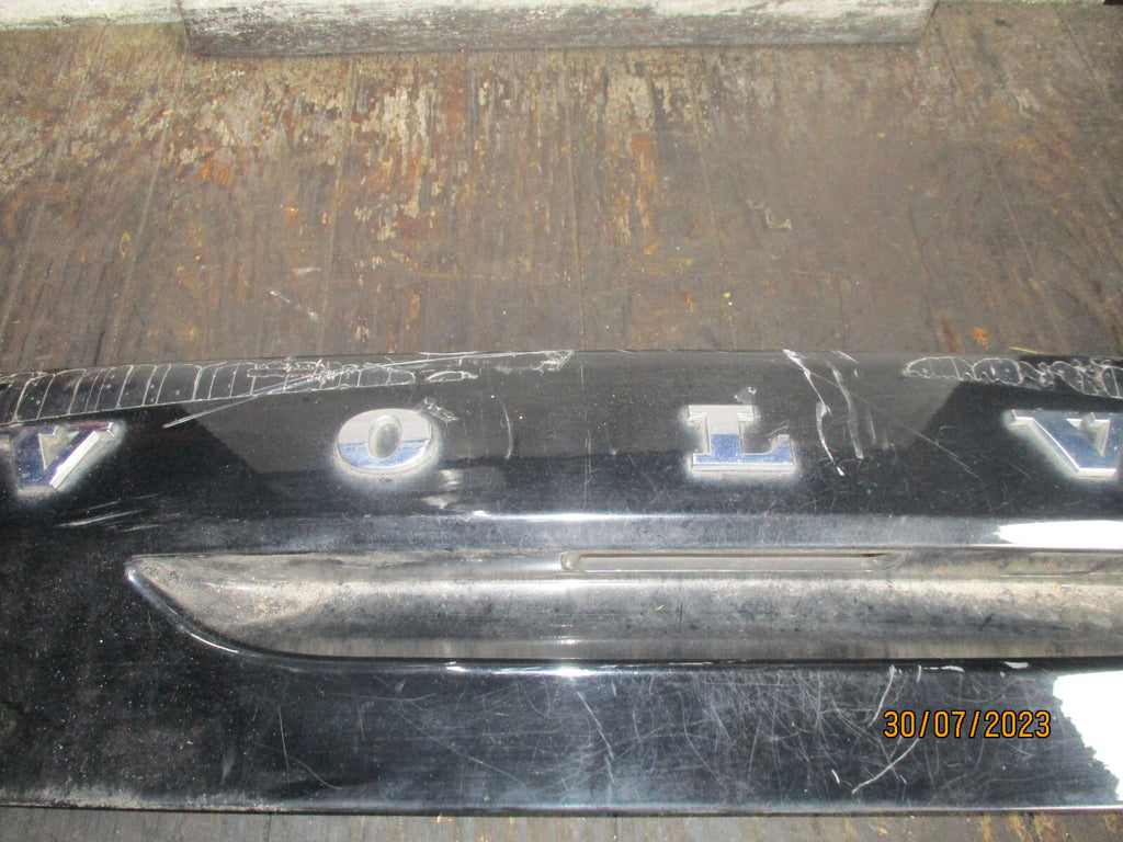 VOLVO V40 CROSS TAILGATE BACK RELEASE TRIM PANEL 01042057014/31301301