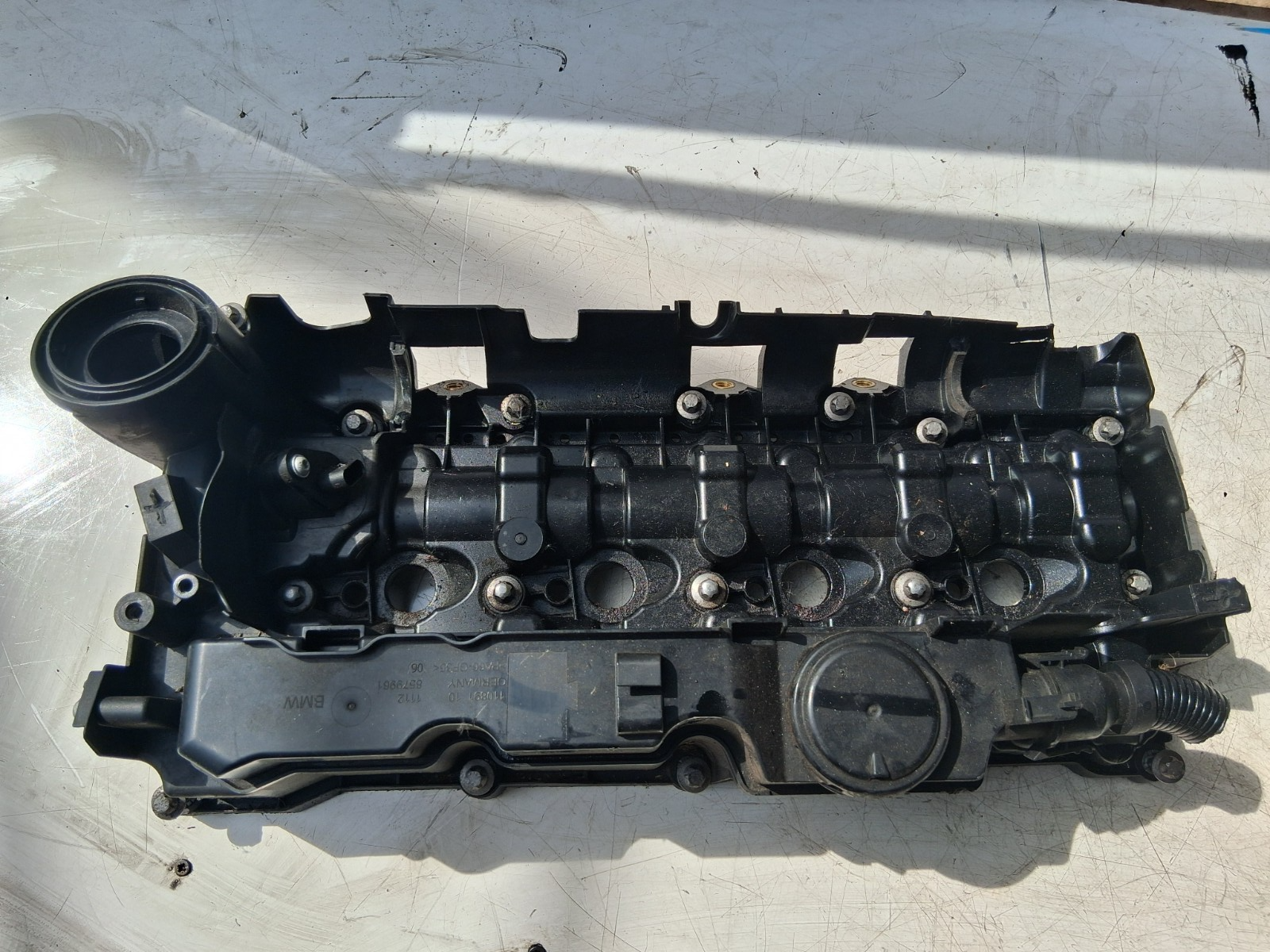 2018 BMW X1 F48 2.0 DIESEL ROCKER COVER 8579961